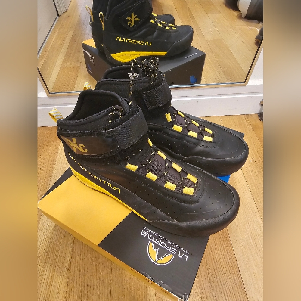 La Sportiva TX Canyon Size 11 / 44.5